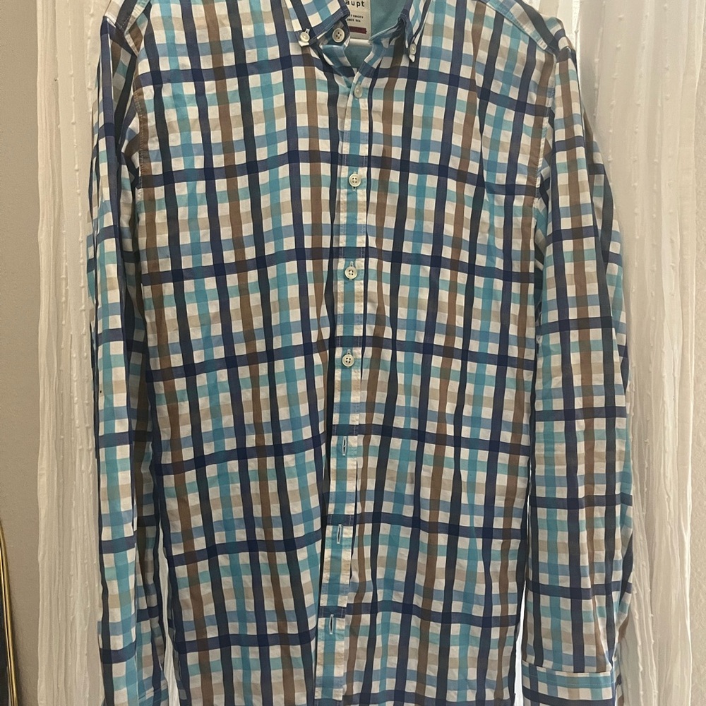 Casual Checkered Button-Down Shirt in Blue and Brown